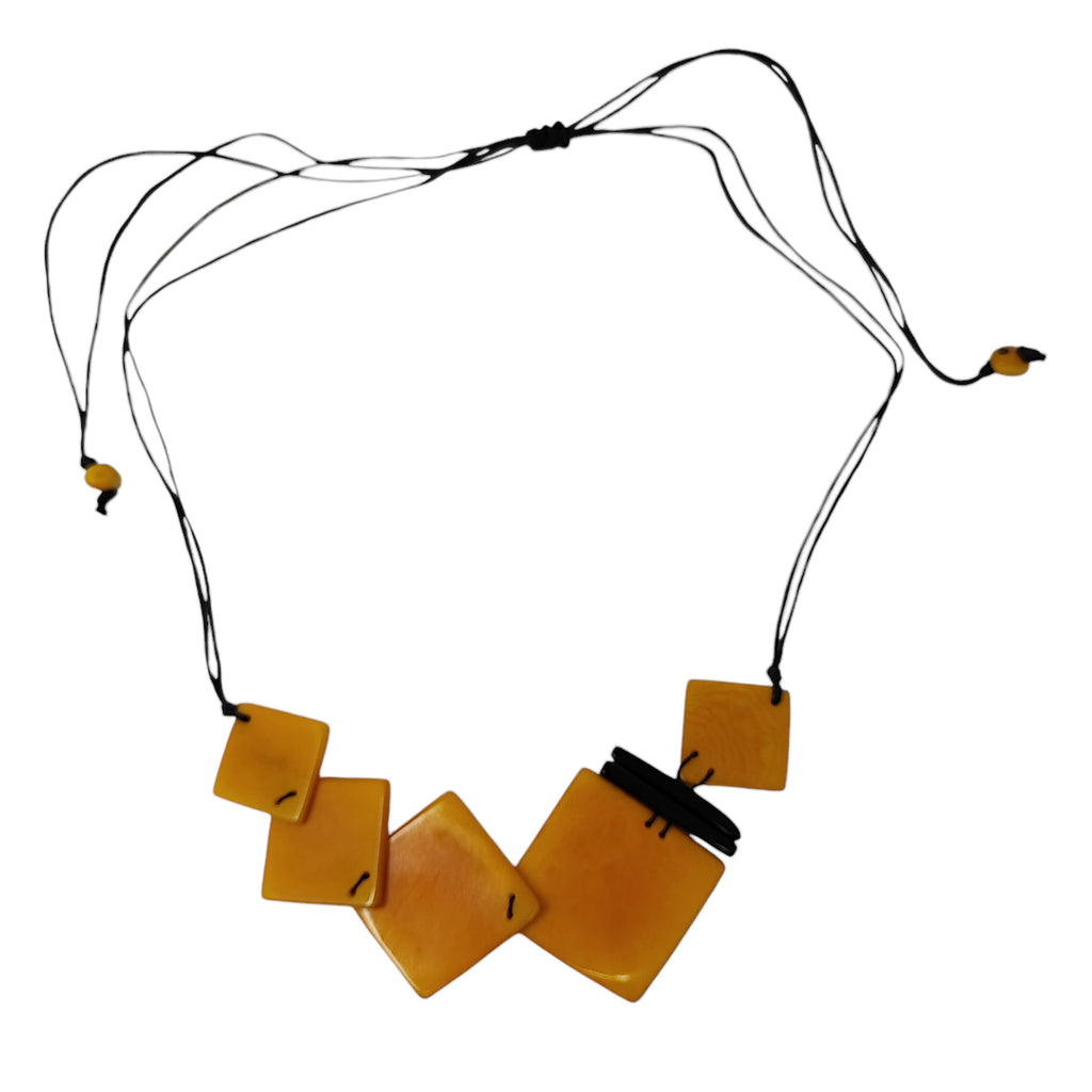 Collana Maracuya in tagua